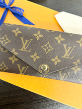 Load image into Gallery viewer, LOUIS VUITTON Monogram Josephine Wallet in Fuchsia