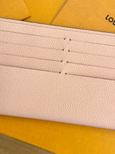 Load image into Gallery viewer, LOUIS VUITTON Empreinte Leather Credit Card Holder in Rose Poudre