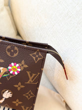 Load image into Gallery viewer, LOUIS VUITTON 2025 LV x TM Takashi Murakami Monogram Toiletry Pouch 19 - Medium
