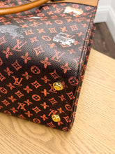 Load image into Gallery viewer, • LIMITED EDITION • LOUIS VUITTON Catogram City Steamer Cabas XXL Tote Bag