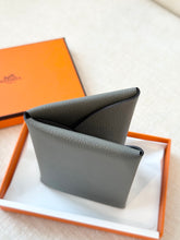 Load image into Gallery viewer, HERMES 2024 Calvi Duo Compact Card Holder in Gris Meyer / Evercolor