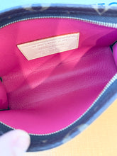 Load image into Gallery viewer, LOUIS VUITTON 2025 LV x TM Takashi Murakami Monogram Toiletry Pouch 15 - Small