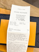 Load image into Gallery viewer, LOUIS VUITTON 2024 Félicie Pochette Empriente Leather Chain Crossbody Bag - Navy