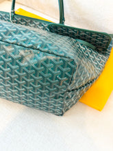 Load image into Gallery viewer, π NEW! 2025 GOYARD Saint Louis GM Canvas Leather Tote Bag / Green