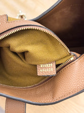 Load image into Gallery viewer, ~ BRAND NEW ~ GUCCI 2024 Jackie 1961 Medium Shoulder Bag in Cuir Leather