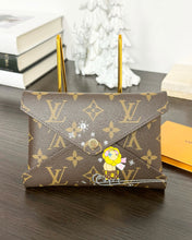 Load image into Gallery viewer, LOUIS VUITTON 2023 Limited Edition Kirigami Pochette Monogram Vivienne - Medium