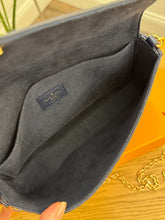 Load image into Gallery viewer, LOUIS VUITTON 2024 Félicie Pochette Empriente Leather Chain Crossbody Bag - Navy