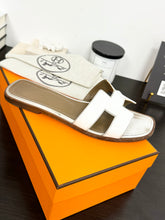 Load image into Gallery viewer, ▪️SOLD▪️HERMES Oran Sandals in White - EU37.5