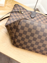 Load image into Gallery viewer, LOUIS VUITTON Neverfull MM Damier Ebene Canvas Tote Bag in Rose Ballerine