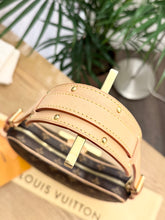 Load image into Gallery viewer, LOUIS VUITTON 2024 Monogram Croissant MM Shoulder Bag