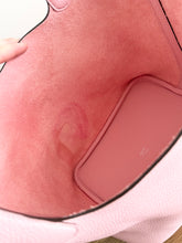 Load image into Gallery viewer, HERMES 2024 Clemence Picotin Lock 22 Palladium Hardware in Rose Sakura