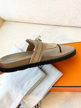 Load image into Gallery viewer, HERMES Empire Kelly Buckle Suede Sandal / Beige / EU (37)