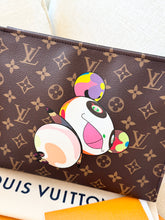Load image into Gallery viewer, LOUIS VUITTON 2025 LV x TM Takashi Murakami Monogram Toiletry Pouch 26 - Large