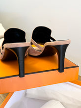 Load image into Gallery viewer, HERMES Suede Cute High Heel Sandals - (EU)37.5