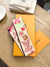 Load image into Gallery viewer, LOUIS VUITTON 2024 Limited Edition Monogram Xmas Vivienne BB Bandeau - Brown