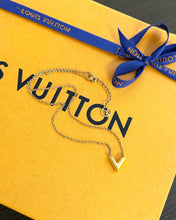Load image into Gallery viewer, ▪️SOLD▪️LOUIS VUITTON Essential V Necklace in Golden Metal