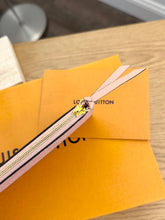 Load image into Gallery viewer, LOUIS VUITTON Monogram Empreinte Leather Zippy Coin Holder in Rose Poudre