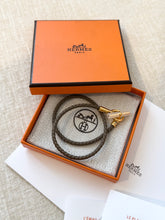 Load image into Gallery viewer, ✨BRAND NEW✨2025 Hermes Glenan Double Tour Bracelet / Étoupe / Size T2
