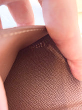 Load image into Gallery viewer, LOUIS VUITTON Monogram Canvas Victorine Compact Wallet