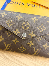 Load image into Gallery viewer, LOUIS VUITTON 2024 Monogram Canvas Kirigami Organizer in
Pondichery Pink