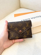Load image into Gallery viewer, LOUIS VUITTON Monogram Canvas Victorine Compact Wallet