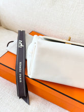 Load image into Gallery viewer, Hermès White Evercolor and Nata Swift Mini 24/24 21 / Palladium Hardware / 2022
