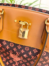 Load image into Gallery viewer, • LIMITED EDITION • LOUIS VUITTON Catogram City Steamer Cabas XXL Tote Bag