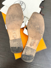 Load image into Gallery viewer, ▪️SOLD▪️HERMES Oran Sandals in White - EU37.5