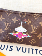 Load image into Gallery viewer, LOUIS VUITTON 2025 LV x TM Takashi Murakami Monogram Toiletry Pouch 15 - Small