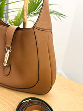 Load image into Gallery viewer, ~ BRAND NEW ~ GUCCI 2024 Jackie 1961 Medium Shoulder Bag in Cuir Leather