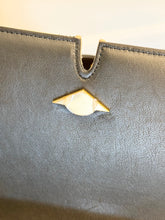 Load image into Gallery viewer, BURBERRY 2024 Snip Shoulder Bag in Sand