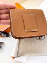 Load image into Gallery viewer, Hermès Constance Slim Wallet Gold Epsom / Silver Hardware