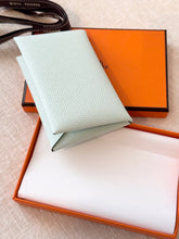 Load image into Gallery viewer, HERMES 2024 Calvi Card Holder in Vert Peppermint / Epsom