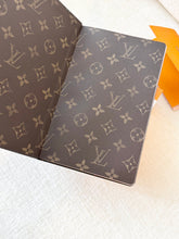 Load image into Gallery viewer, π LOUIS VUITTON 2025 LV x TM Takashi Murakami Cherry  Jane Notebook MM