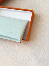 Load image into Gallery viewer, HERMES 2024 Calvi Card Holder in Vert Peppermint / Epsom