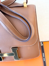 Load image into Gallery viewer, ✨TIMELESS✨Hermès Constance 24 Gold / Evercolor / Gold Hardware