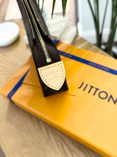 Load image into Gallery viewer, LOUIS VUITTON 2024 Monogram Canvas Toiletry Pouch 26