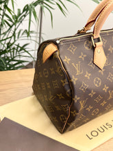 Load image into Gallery viewer, LOUIS VUITTON Monogram Speedy 30 Satchel Bag