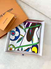 Load image into Gallery viewer, LOUIS VUITTON 2025 LV x TM Monogram Superflat Square 90