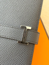 Load image into Gallery viewer, HERMES 2022 Bearn Wallet in Bleu Indigo / Epsom Leather
