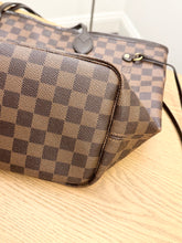 Load image into Gallery viewer, LOUIS VUITTON Neverfull MM Damier Ebene Canvas Tote Bag in Rose Ballerine