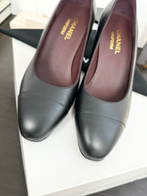 Load image into Gallery viewer, CHANEL 2020 Leather Uniform Pumps in Black - EU37.5