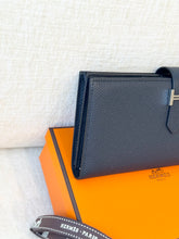Load image into Gallery viewer, HERMES 2022 Bearn Wallet in Bleu Indigo / Epsom Leather