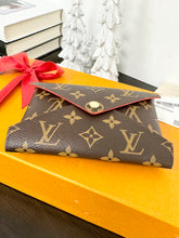 Load image into Gallery viewer, LOUIS VUITTON Monogram Medium Kirigami Pochette