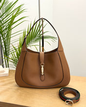 Load image into Gallery viewer, ~ BRAND NEW ~ GUCCI 2024 Jackie 1961 Medium Shoulder Bag in Cuir Leather