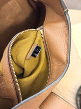 Load image into Gallery viewer, ~ BRAND NEW ~ GUCCI 2024 Jackie 1961 Medium Shoulder Bag in Cuir Leather