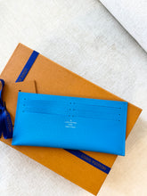 Load image into Gallery viewer, đź’™NEW!!  LOUIS VUITTON 2025 Canvas Credit Card Holder / Gaston Blue