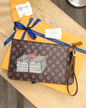 Load image into Gallery viewer, LOUIS VUITTON Catogram Pochette Wristlet Pouch