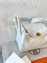Load image into Gallery viewer, HERMES 2024 Swift Calfskin Leather Mini Lindy Handbag / White / GHW