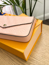 Load image into Gallery viewer, LOUIS VUITTON Félicie Pochette Empriente Leather Crossbody Bag - Rose Poudre